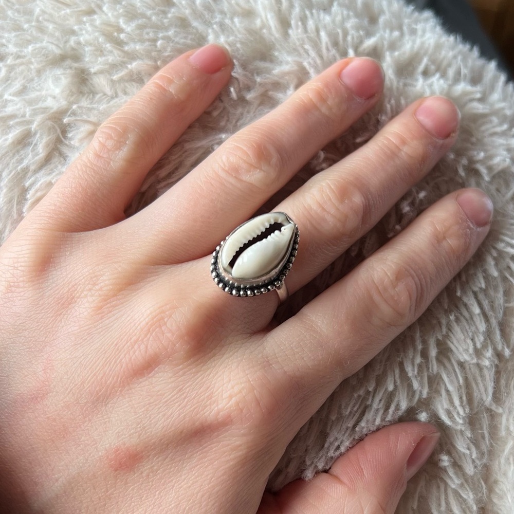 Silver Cowrie Shell Ring